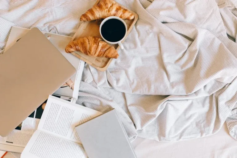 Bed and Breakfast vs Guesthouse